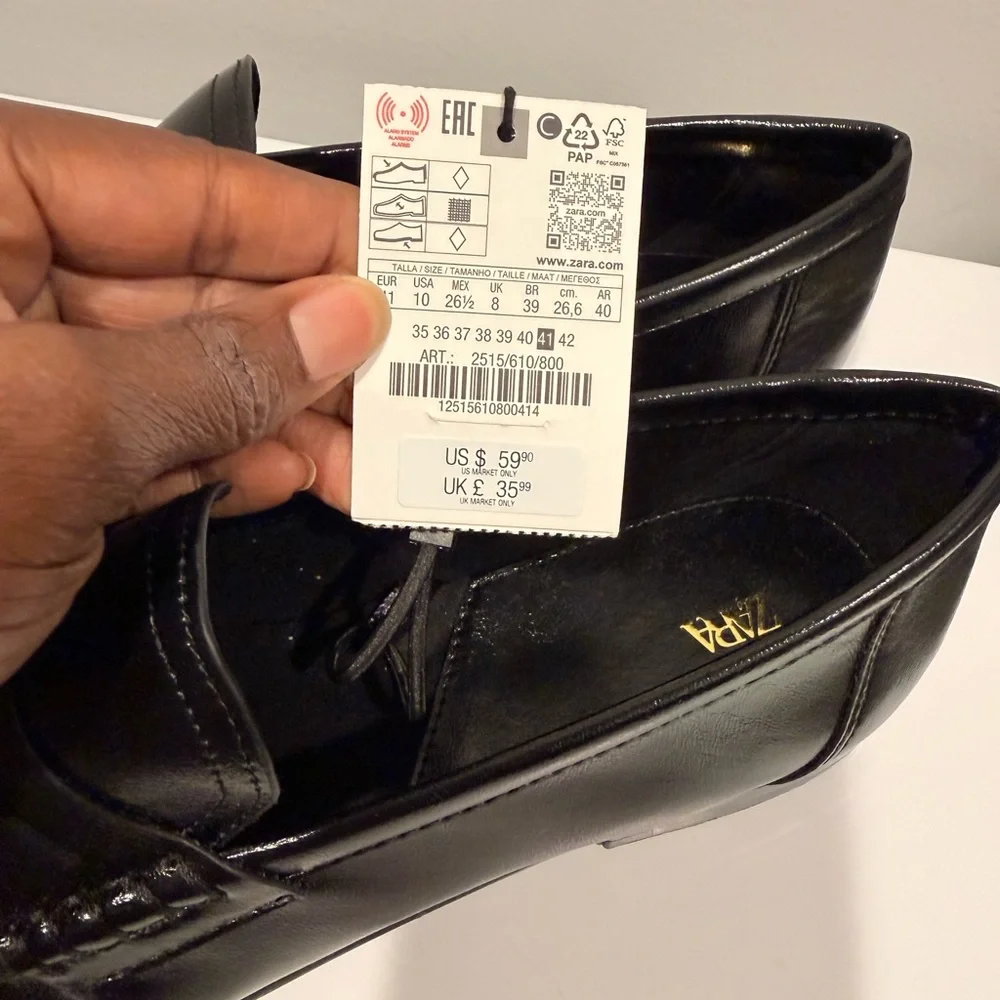 Zara NWT Black Soft Ruched Loafers | Size 10 - Modern Minimalist Flats